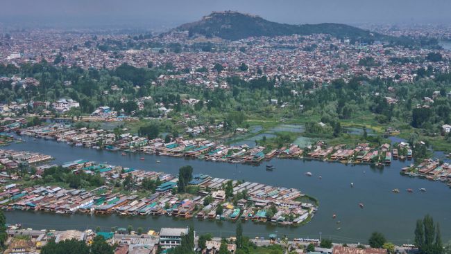 Kashmir tourism bears the brunt after tourist massacre and India-Pakistan military strikes